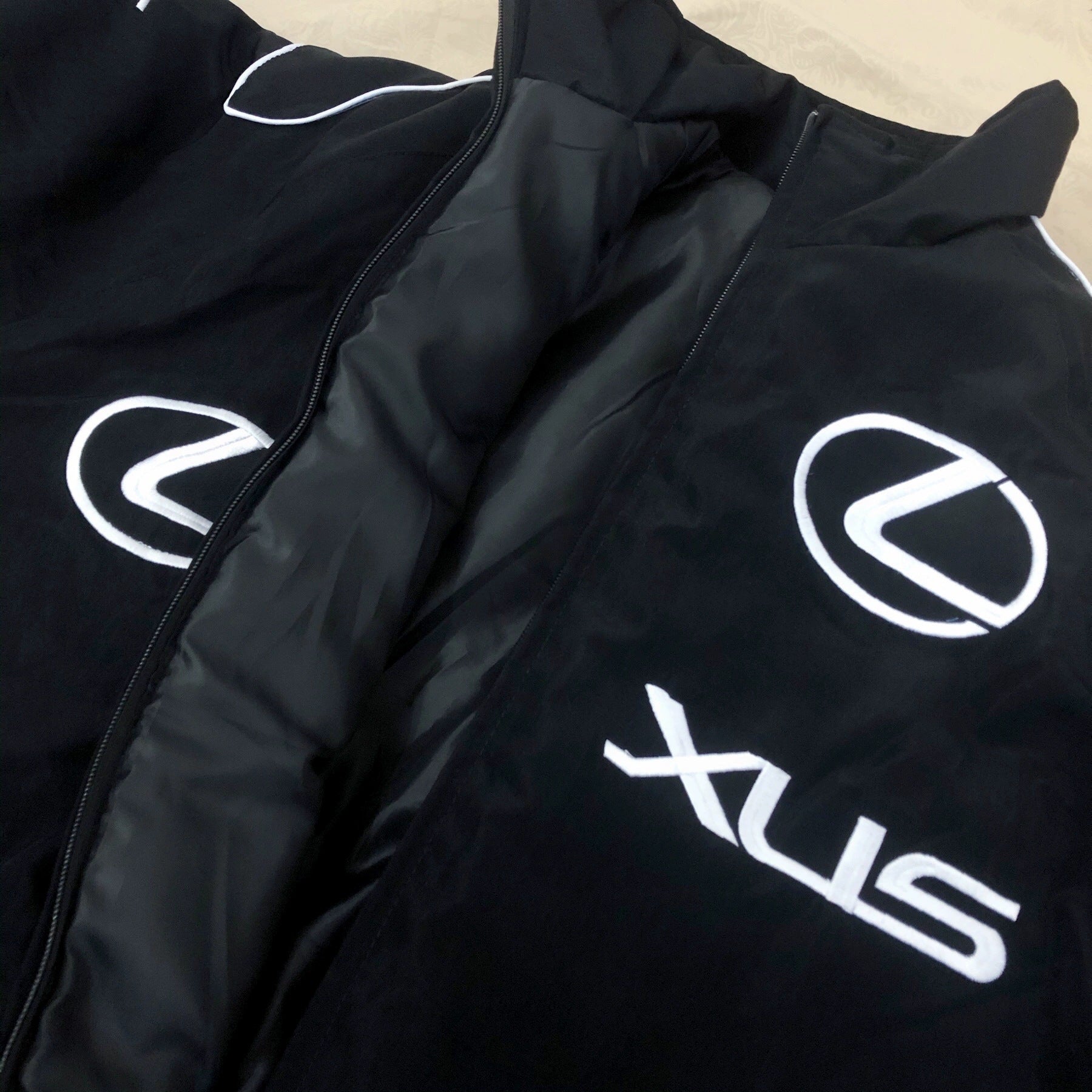 LEXUS